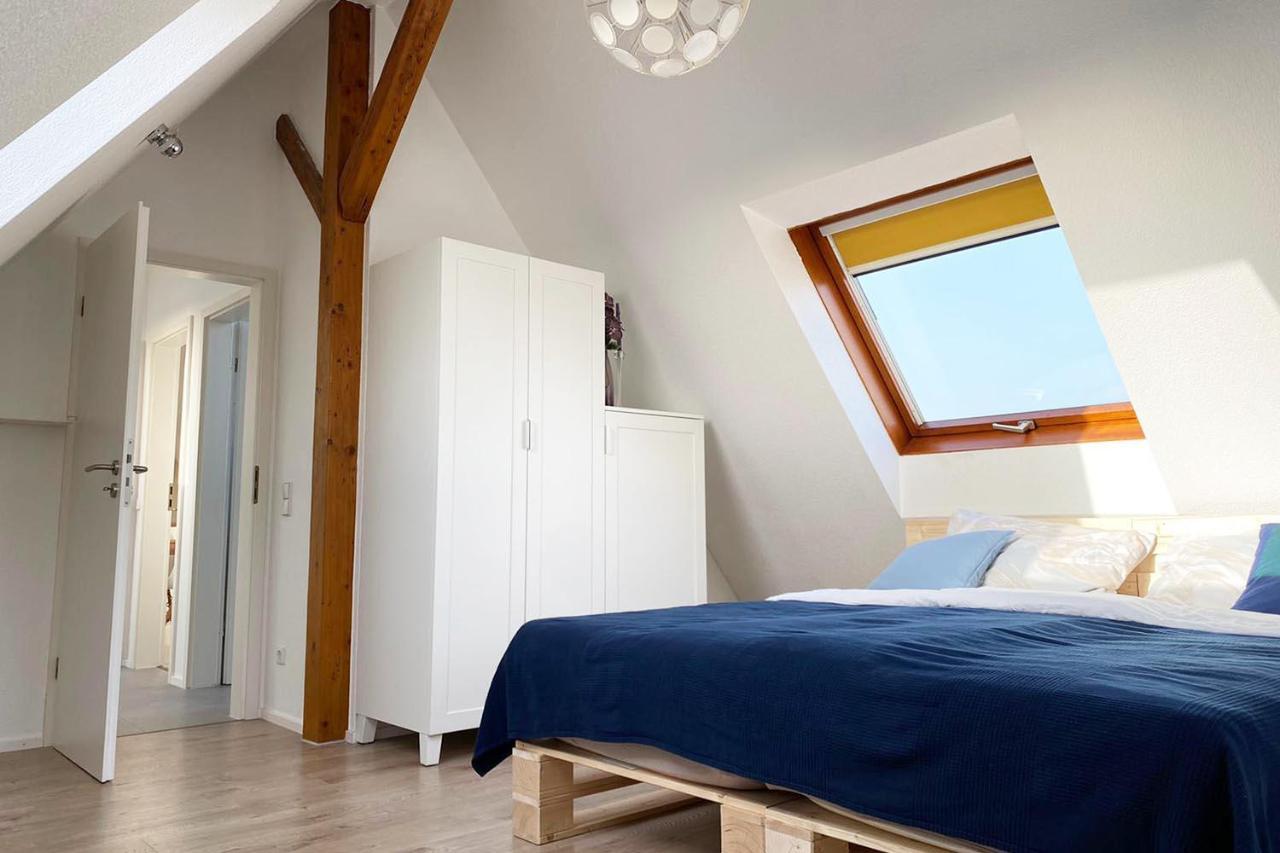 Gemuetliche 2 Zimmerwohnung Mit Tv Und Wlan Wendlingen am Neckar Eksteriør bilde