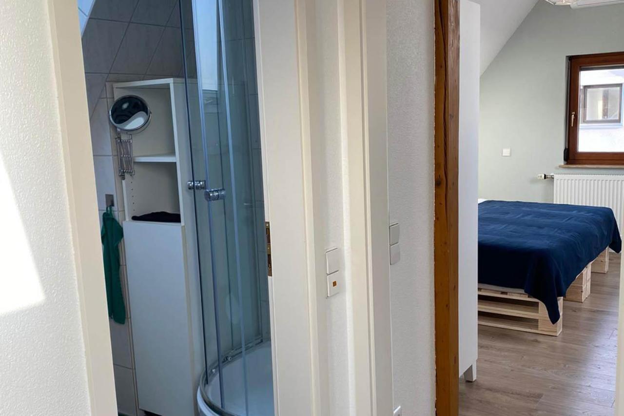 Gemuetliche 2 Zimmerwohnung Mit Tv Und Wlan Wendlingen am Neckar Eksteriør bilde