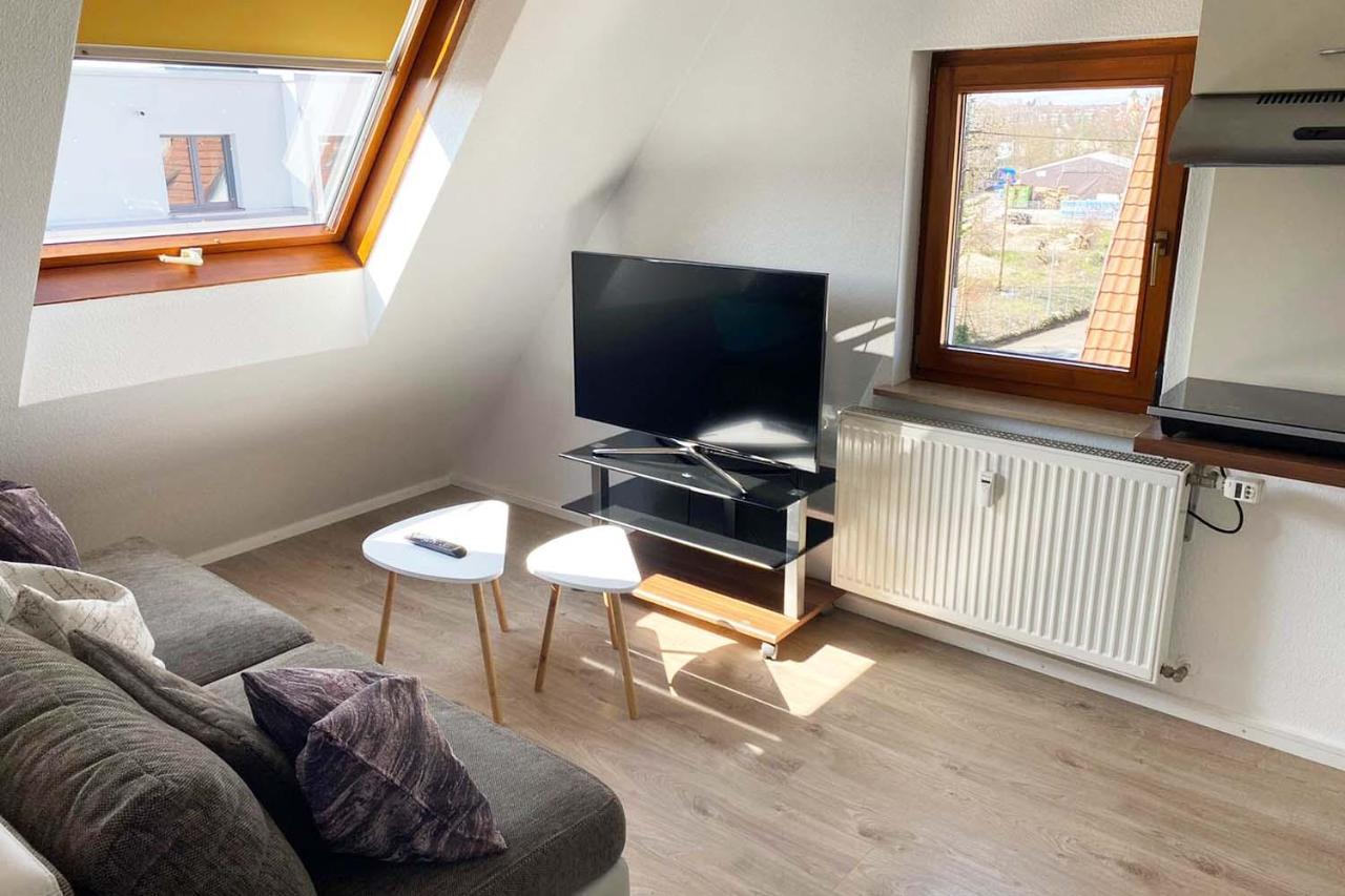 Gemuetliche 2 Zimmerwohnung Mit Tv Und Wlan Wendlingen am Neckar Eksteriør bilde